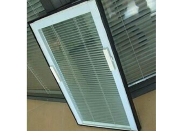 Magnetically Operated Blinds
